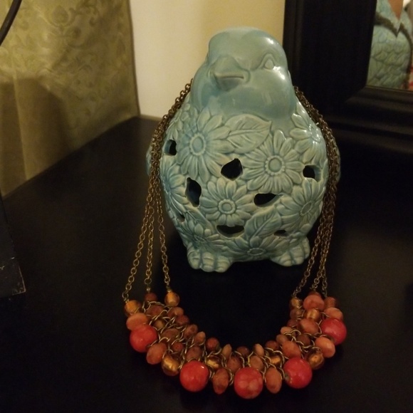 Coral necklace on copper colored chains - Picture 4 of 8